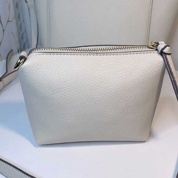 Steve Madden White Leather Breece Satchel Crossbody with matching Cosmetic bag - Picture 10 of 12